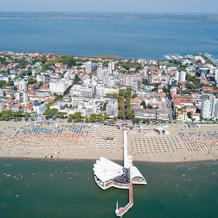 Appartamenti Dal Moro Lignano Sabbiadoro Exterior foto